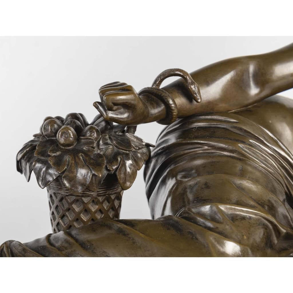 Bronze Représentant Cleopatre Allongée, Fonte De Barbedienne, époque Napoléon III | Biron Bronze Représentant Cleopatre Allongée, Fonte De Barbedienne, époque Napoléon III