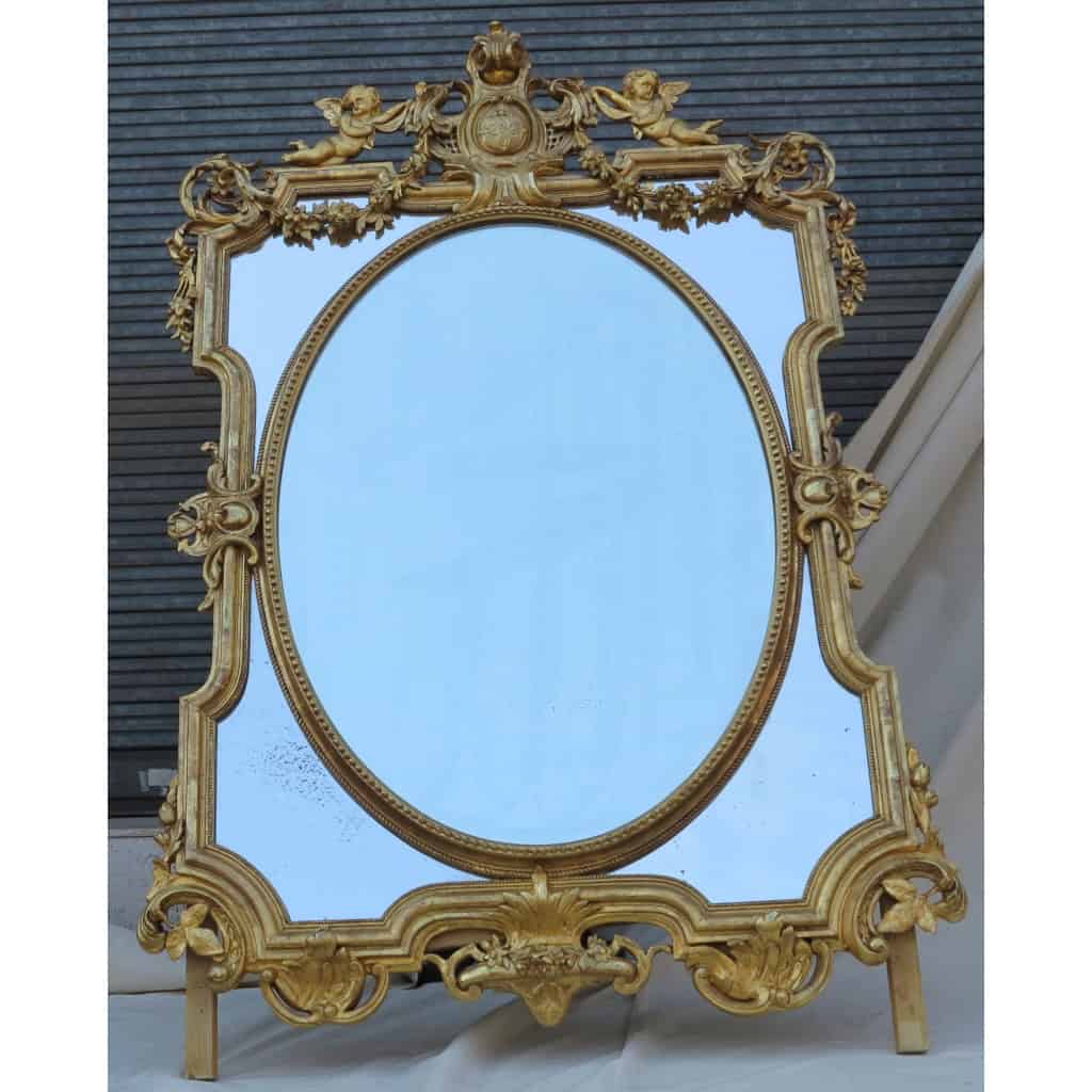 1880′ Miroir Napoléon III à Pare-closes et Médaillon Central Ovale Biseauté, aux Anges, Bois et Stuc Doré feuilles D’Or 2