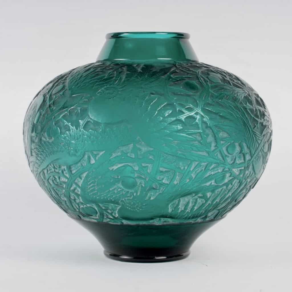 Vase « Aras » verre vert canard patiné blanc René LALIQUE | Biron ||||||||