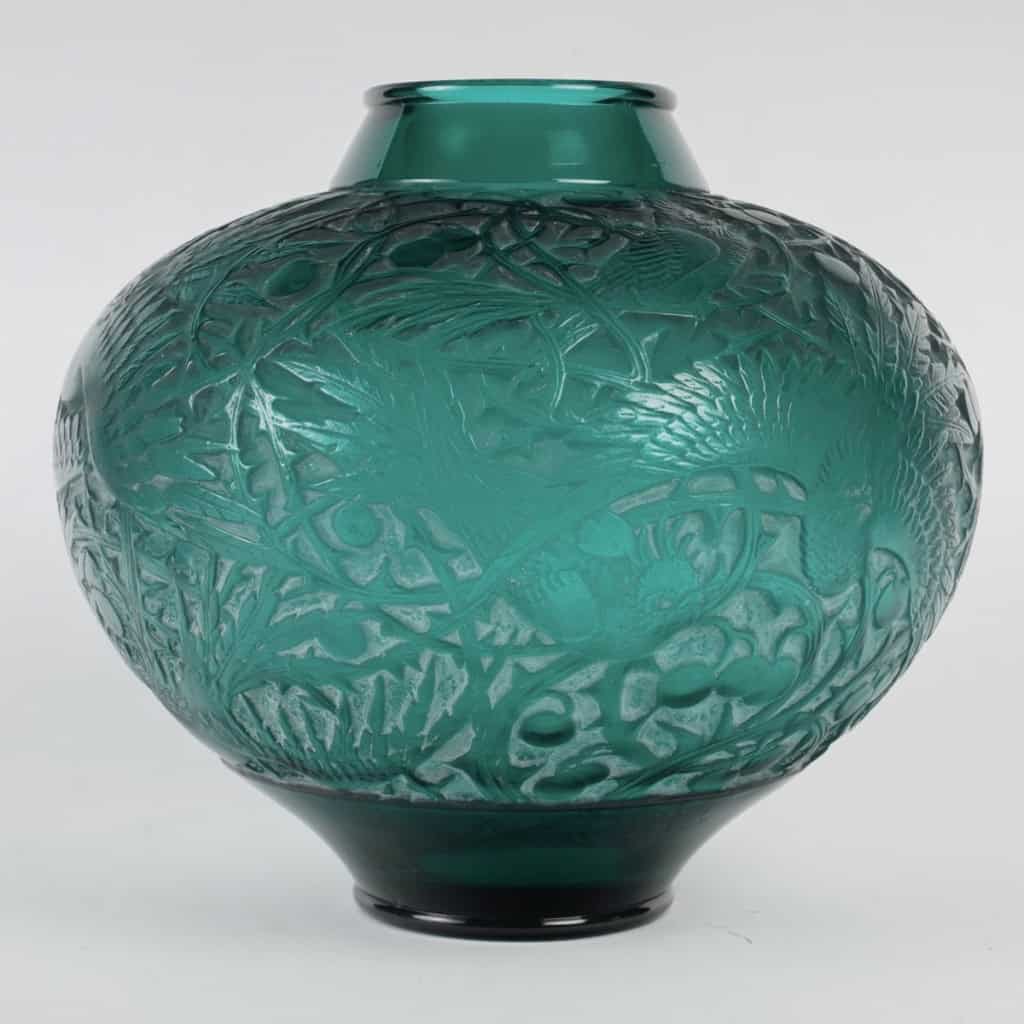Vase « Aras » verre vert canard patiné blanc René LALIQUE | Biron Vase "Aras" verre vert canard patiné blanc René LALIQUE