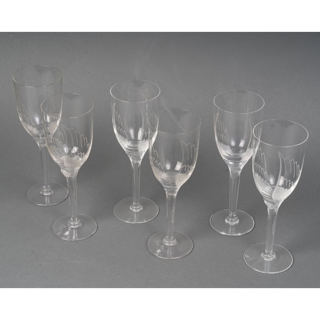 Suite de 6 flûtes à champagne « Ange de Reims » cristal blanc de LALIQUE France | Biron Suite de 6 flûtes à champagne "Ange de Reims" cristal blanc de LALIQUE France