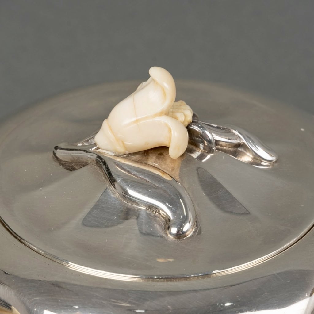 Service Thé et Café Art Nouveau argent et ivoire de Jean E. PUIFORCAT | Biron Service Thé et Café Art Nouveau argent et ivoire de Jean E. PUIFORCAT