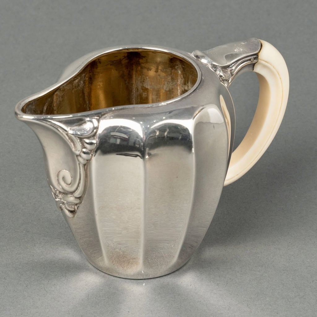 Service Thé et Café Art Nouveau argent et ivoire de Jean E. PUIFORCAT | Biron Service Thé et Café Art Nouveau argent et ivoire de Jean E. PUIFORCAT