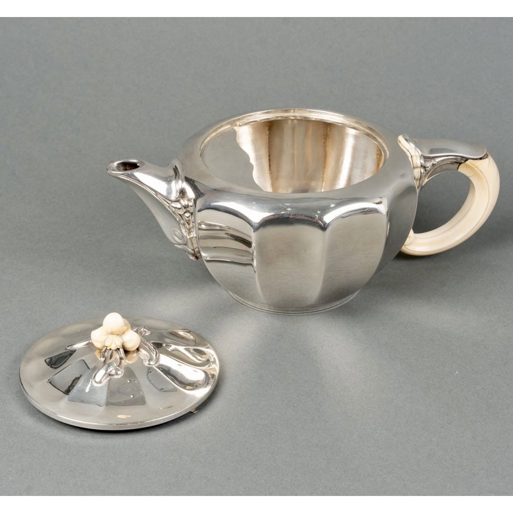 Service Thé et Café Art Nouveau argent et ivoire de Jean E. PUIFORCAT | Biron Service Thé et Café Art Nouveau argent et ivoire de Jean E. PUIFORCAT