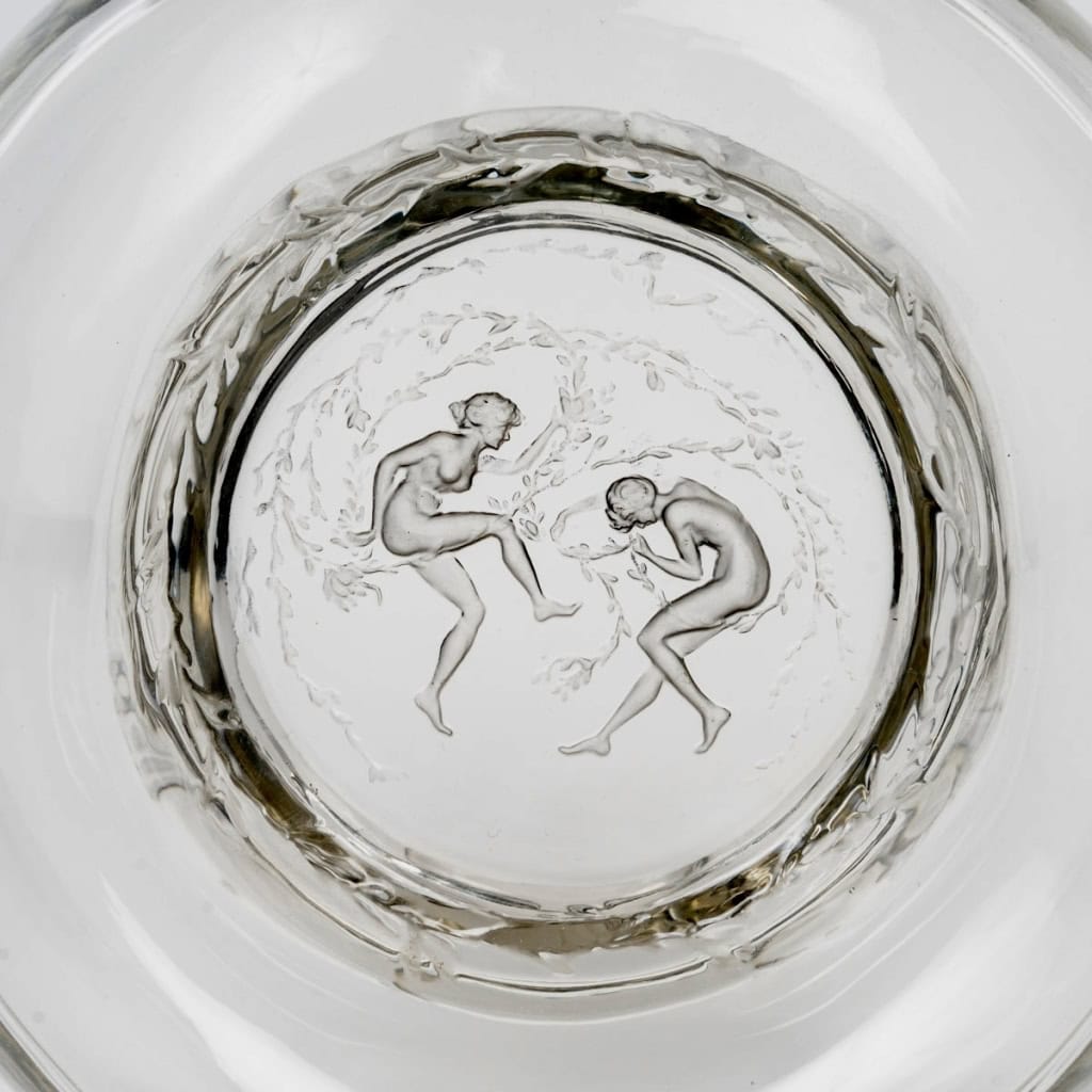 Carafe « Deux Danseuses » verre blanc patiné gris de René LALIQUE | Biron Carafe "Deux Danseuses" verre blanc patiné gris de René LALIQUE