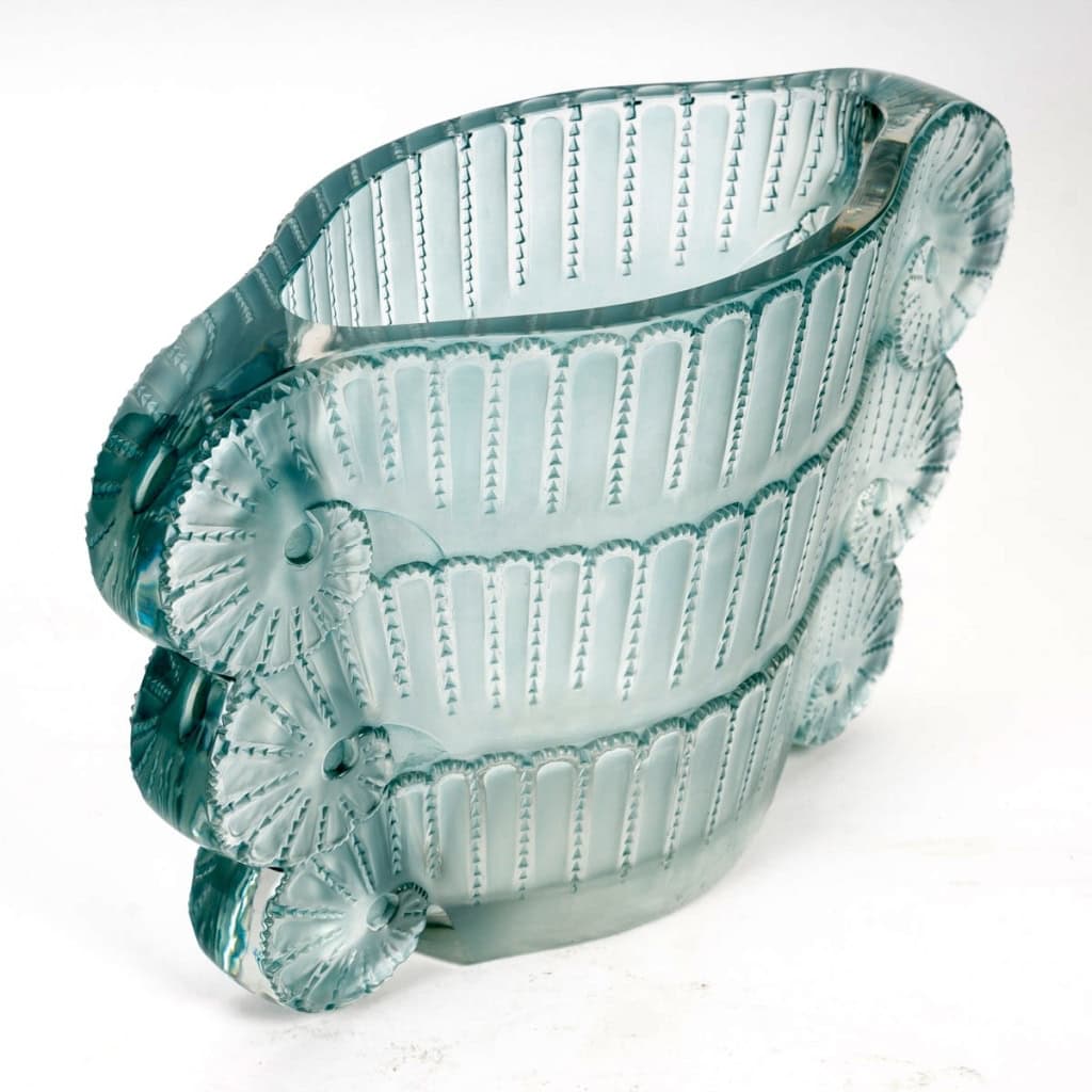 Vase « Jaffa » verre blanc patiné turquoise de René LALIQUE | Biron Vase "Jaffa" verre blanc patiné turquoise de René LALIQUE