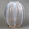 Vase « Biskra » verre opalescent patiné gris de René LALIQUE | Biron ||||||