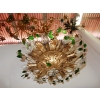 1970′ Plafonnier ou Applique à Décor de Fleurs et Feuilles en Métal Doré Style Maison Baguès Feuilles en Verre Coloré Vert | Biron 1970′ Plafonnier ou Applique à Décor de Fleurs et Feuilles en Métal Doré Style Maison Baguès Feuilles en Verre Coloré Vert