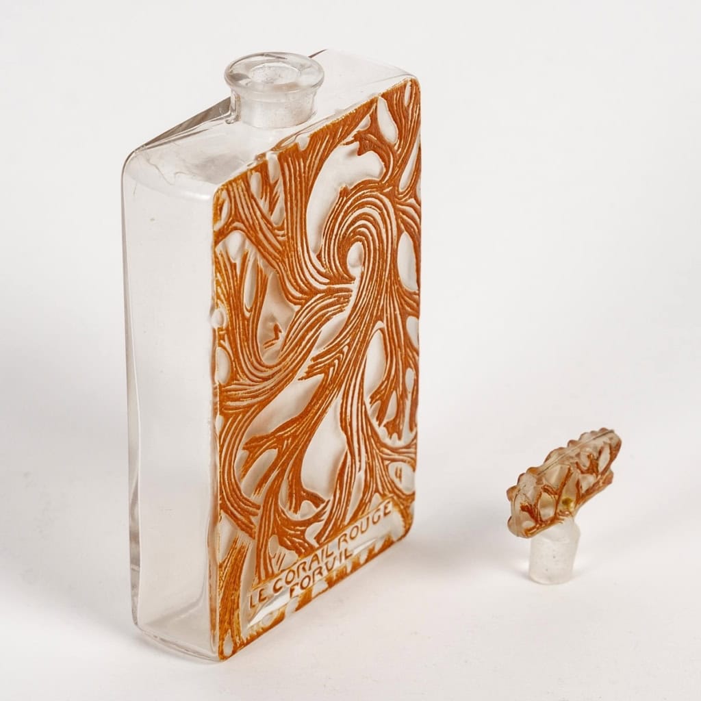 Flacon « Corail Rouge » verre blanc émaillé corail de René LALIQUE pour Forvil | Biron Flacon « Corail Rouge » verre blanc émaillé corail de René LALIQUE pour Forvil