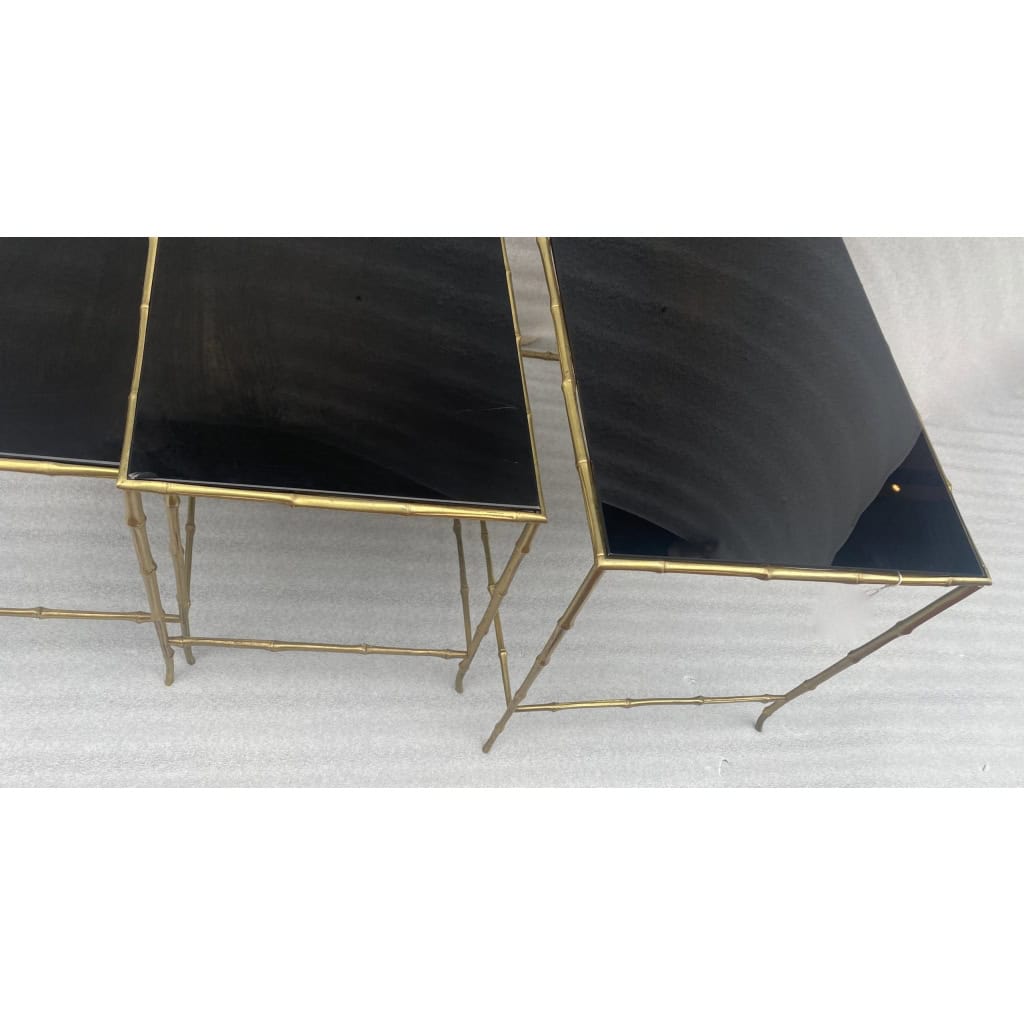 1970′ Tables Gigognes Maison Baguès, 3 Plateaux Miroir Noir et Montants Décor Bambou