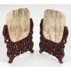 Paire de cache lumière en bois sculpté et plaque de marbre transparente, Art d’Asie, XIXème siècle. | Biron Paire de cache lumière en bois sculpté et plaque de marbre transparente, Art d’Asie, XIXème siècle.