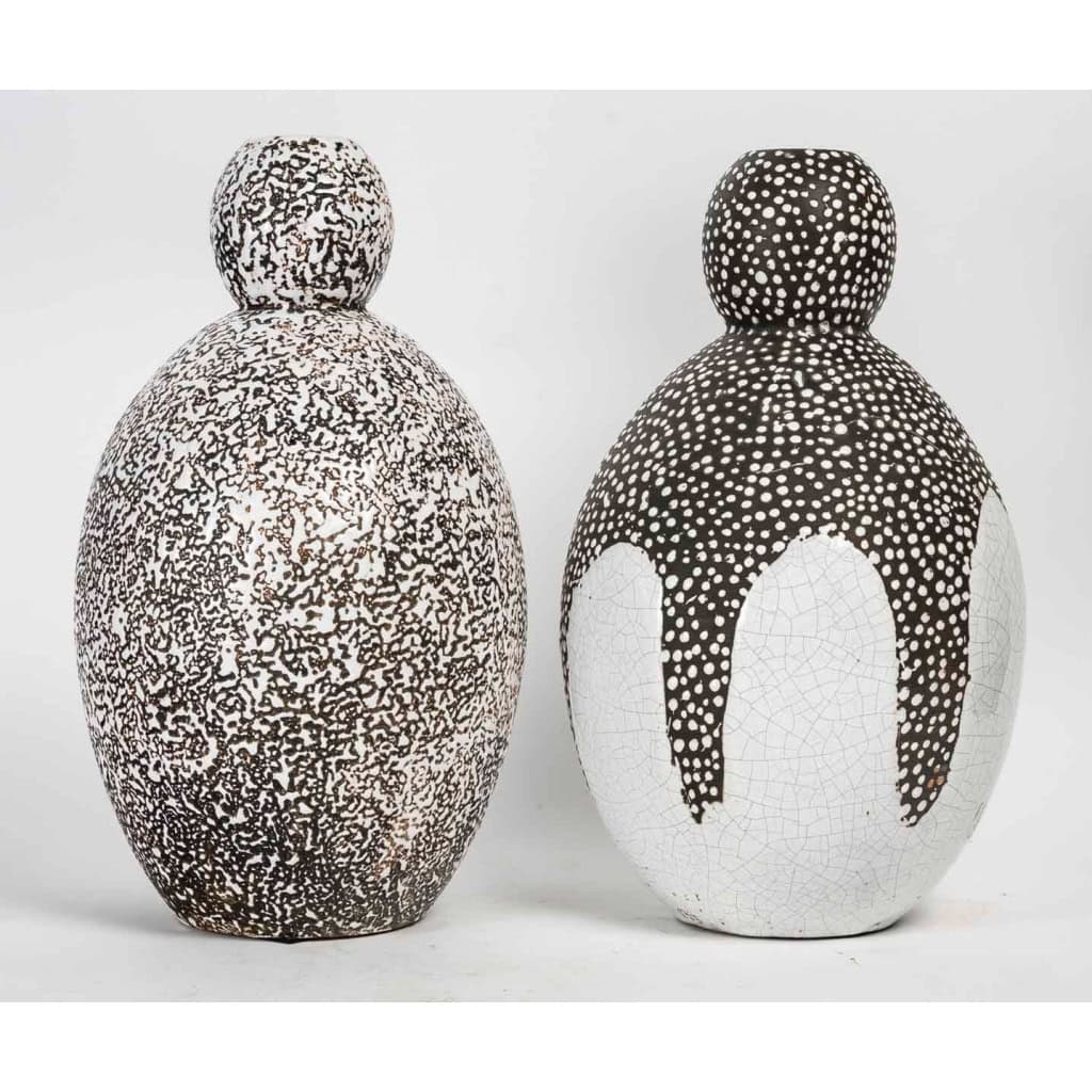 Primavera, Impressionnante Paire de Vases en Terre Cuite Emaillée vers 1925 | Biron Primavera, Impressionnante Paire de Vases en Terre Cuite Emaillée vers 1925