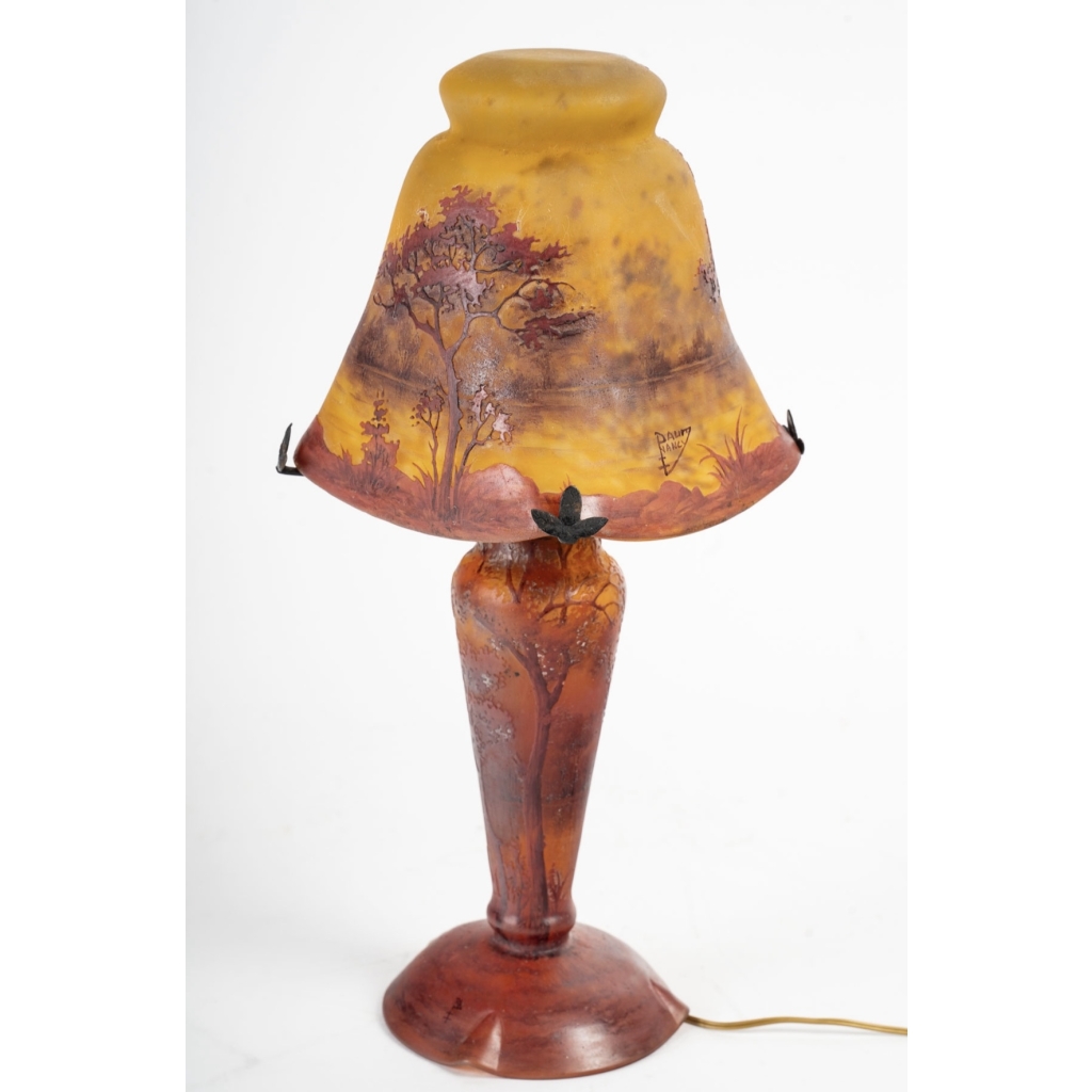 LAMPE DE DAUM NANCY A DECOR DE PAYSAGE D AUTOMMNE | Biron LAMPE DE DAUM NANCY A DECOR DE PAYSAGE D AUTOMMNE