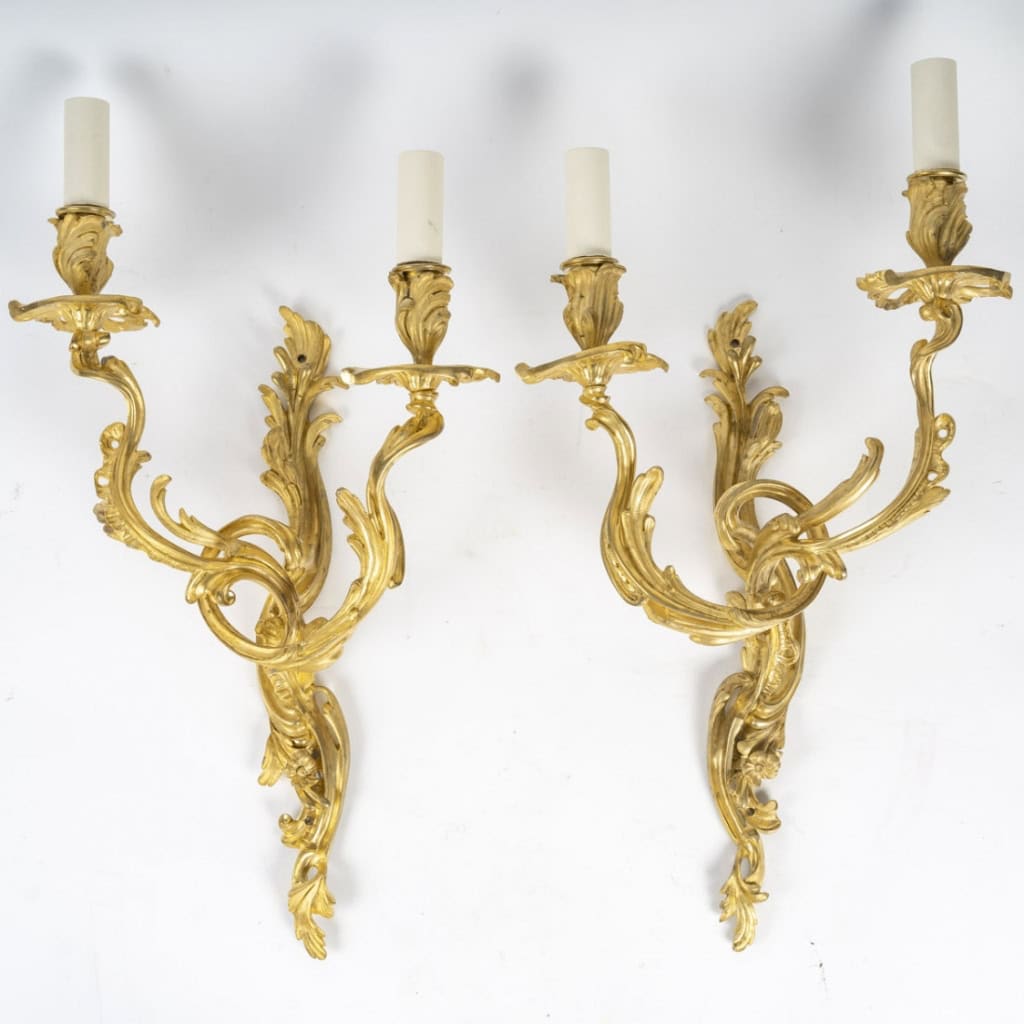 Paire d’appliques de style Louis XV. | Biron ||||