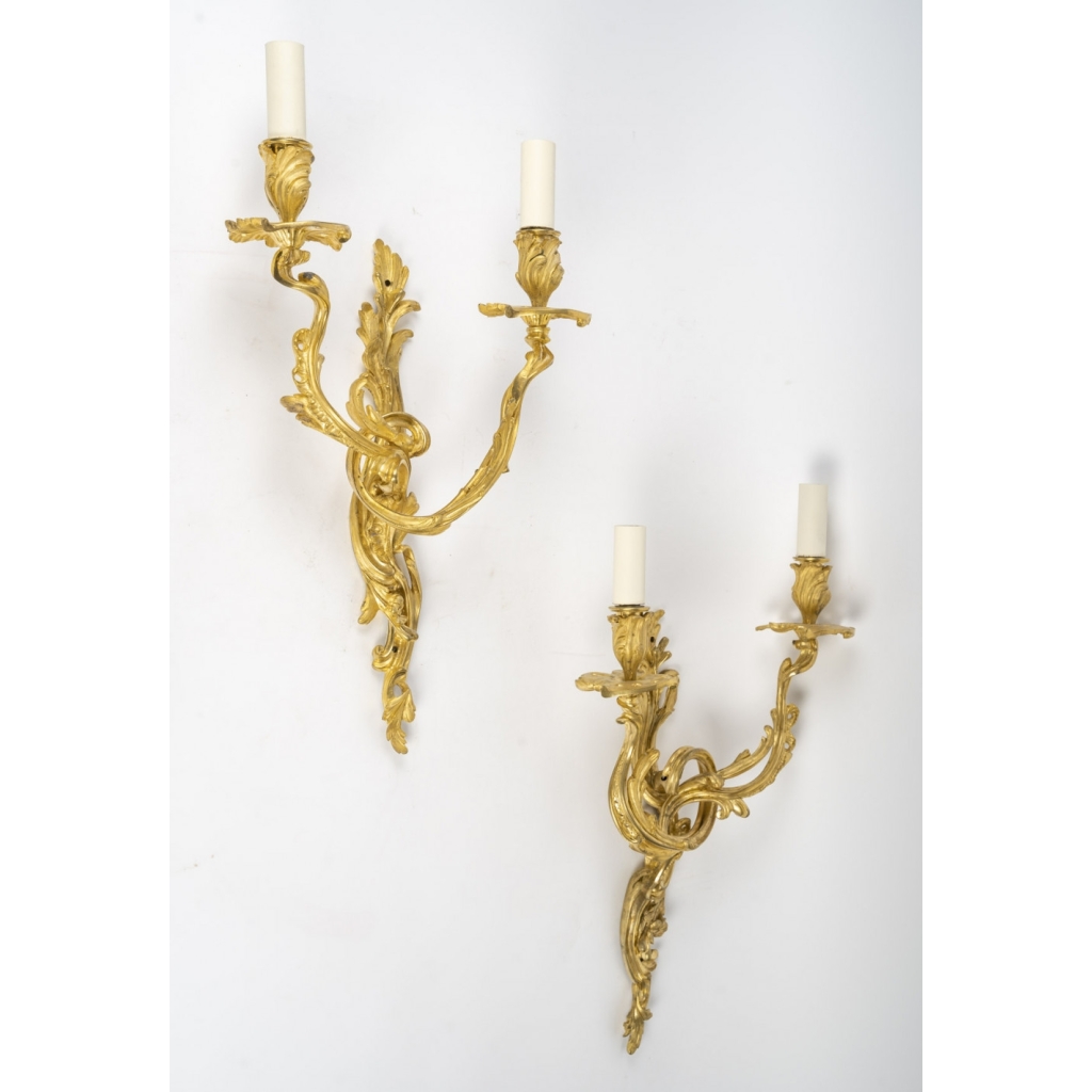 Paire d’appliques de style Louis XV. | Biron Paire d'appliques de style Louis XV.