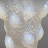 Vase « Saint François » en verre opalescent de René LALIQUE | Biron Vase « Saint François » en verre opalescent de René LALIQUE