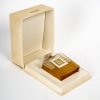 Flacon « Un Parfum » verre blanc de René LALIQUE pour Houbigant | Biron Flacon "Un Parfum" verre blanc de René LALIQUE pour Houbigant