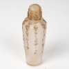 Flacon « Maoni » verre blanc patiné sépia de René LALIQUE pour Volnay | Biron Flacon "Maoni" verre blanc patiné sépia de René LALIQUE pour Volnay