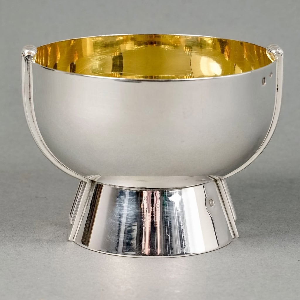 Suite de 18 Coupes Art Déco « Deauville » argent massif de Jean E. Puiforcat | Biron Suite de 18 Coupes Art Déco "Deauville" argent massif de Jean E. Puiforcat