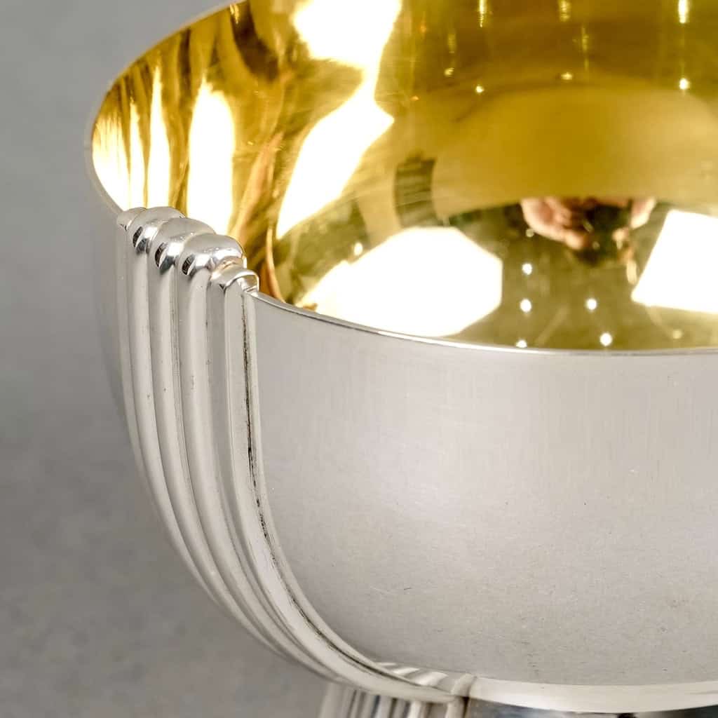 Suite de 18 Coupes Art Déco « Deauville » argent massif de Jean E. Puiforcat | Biron Suite de 18 Coupes Art Déco "Deauville" argent massif de Jean E. Puiforcat