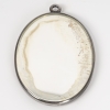 Miroir-Pendentif « Narcisse Debout » verre blanc patiné gris sur clinquant argent de René LALIQUE | Biron Miroir-Pendentif "Narcisse Debout" verre blanc patiné gris sur clinquant argent de René LALIQUE