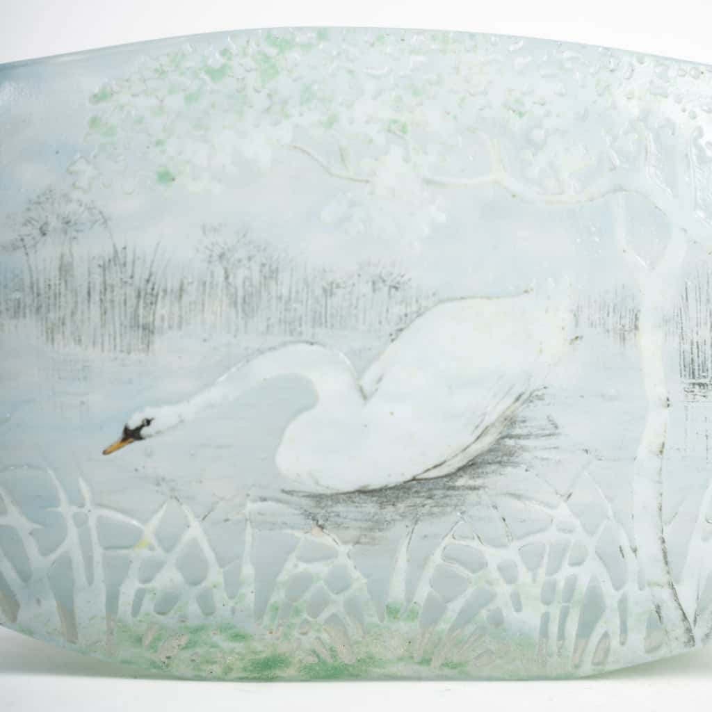 Daum Nancy – Rare Vase De Forme Jardinière à Décor De Cygne, Pâte De Verre Art Nouveau | Biron Daum Nancy - Rare Vase De Forme Jardinière à Décor De Cygne, Pâte De Verre Art Nouveau