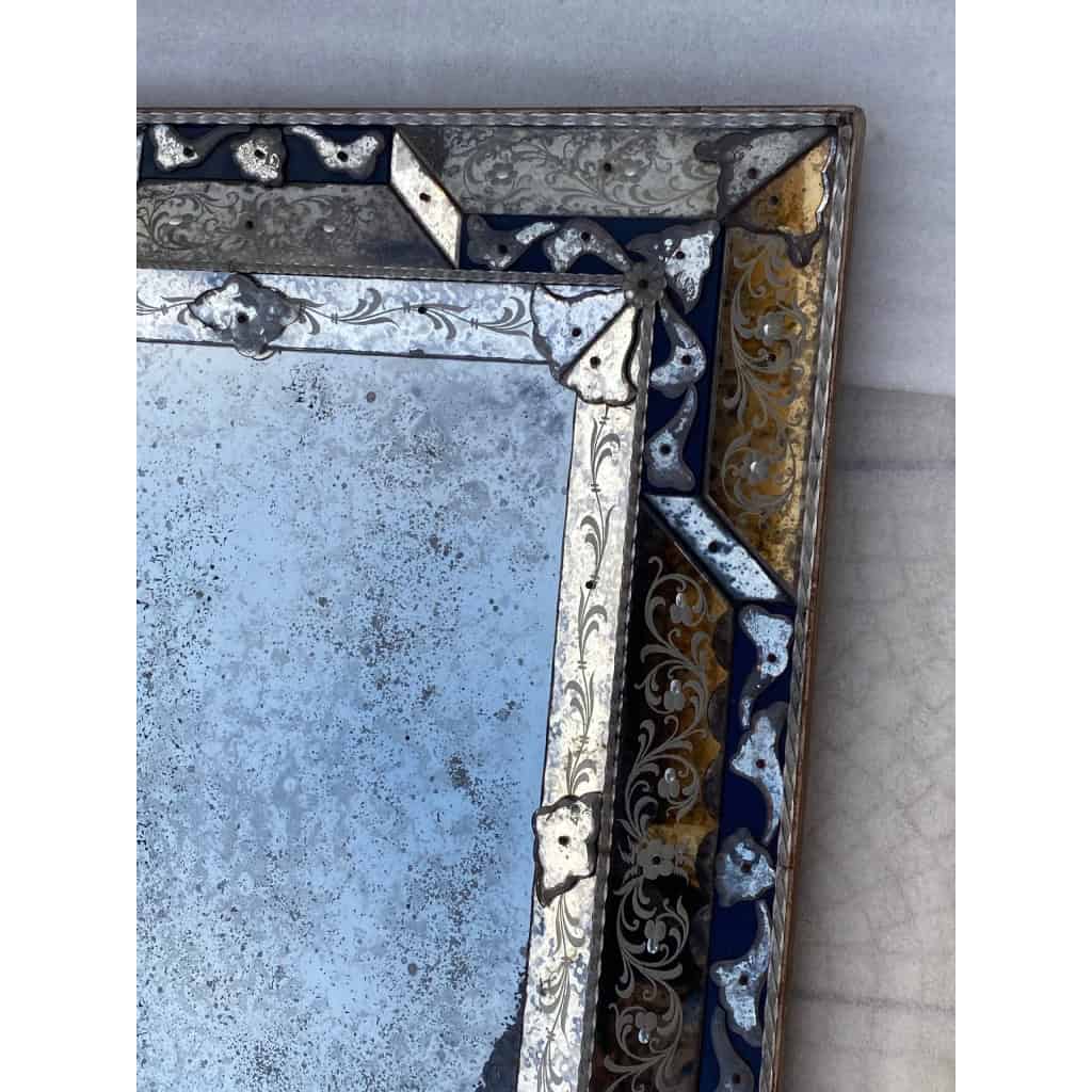 1970/80 Miroir Venise Style Louis 14 Avec Ornements En Verre Bleu | Biron 1970/80 Miroir Venise Style Louis 14 Avec Ornements En Verre Bleu
