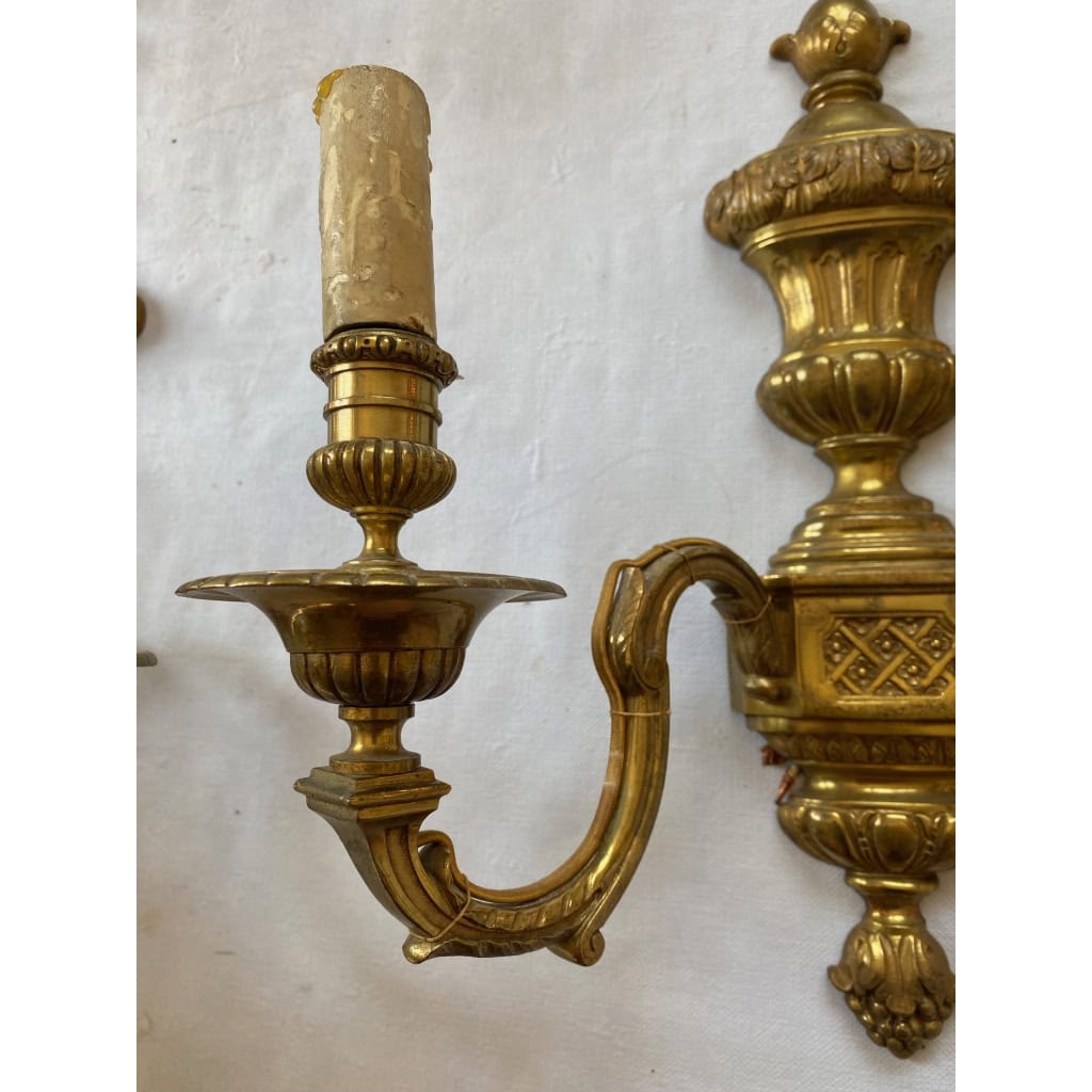 1970/80 Série De 6 Appliques En Bronze Doré De Style LXVI Signées Maison Baguès | Biron 1970/80 Série De 6 Appliques En Bronze Doré De Style LXVI Signées Maison Baguès