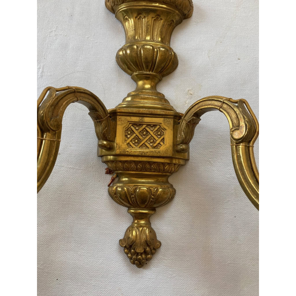 1970/80 Série De 6 Appliques En Bronze Doré De Style LXVI Signées Maison Baguès | Biron 1970/80 Série De 6 Appliques En Bronze Doré De Style LXVI Signées Maison Baguès