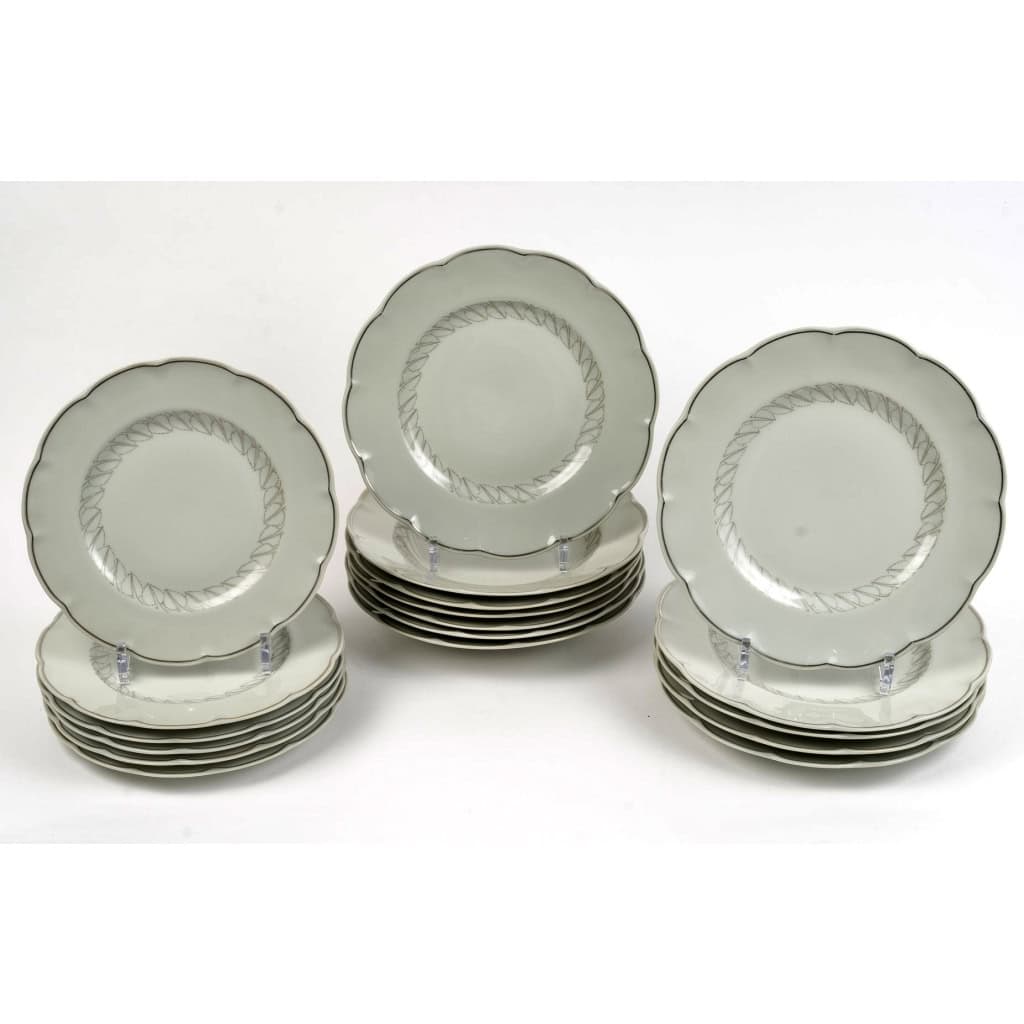 Service « Feuilles » porcelaine céladon émaillée argent de Suzanne LALIQUE pour Haviland | Biron |||||||