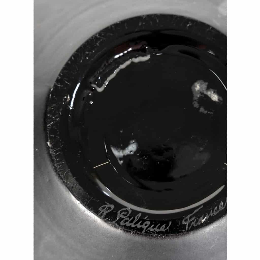 Vase « Montargis » verre noir patiné blanc de René LALIQUE | Biron Vase "Montargis" verre noir patiné blanc de René LALIQUE