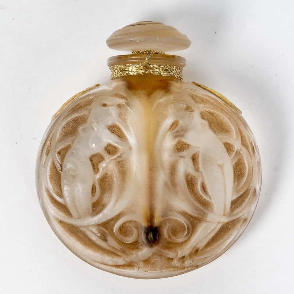 Flacon « Naïades » verre blanc patiné sépia de René LALIQUE | Biron |||||||||
