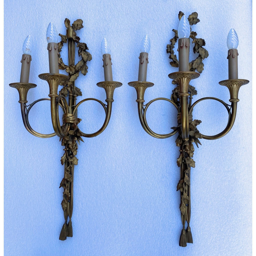 1900′ Paire d’Appliques Style Louis 16 Bronze Doré Aux Cors De Chasse Signée Jansen | Biron ||||||||||||||