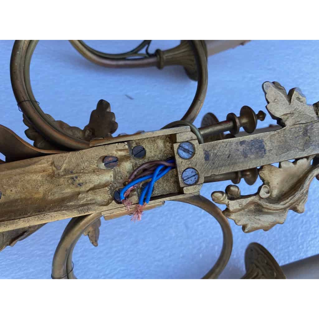 1900′ Paire d’Appliques Style Louis 16 Bronze Doré Aux Cors De Chasse Signée Jansen | Biron 1900′ Paire d’Appliques Style Louis 16 Bronze Doré Aux Cors De Chasse Signée Jansen