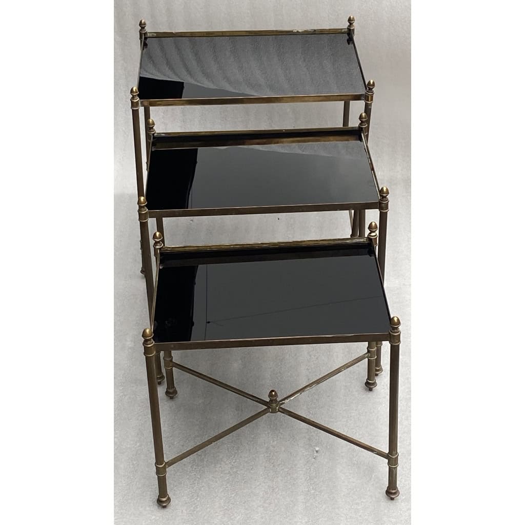 1970′ Série De 3 Tables Gigognes Maison Baguès En Bronze Doré, 3 Plateaux Verre Noirci