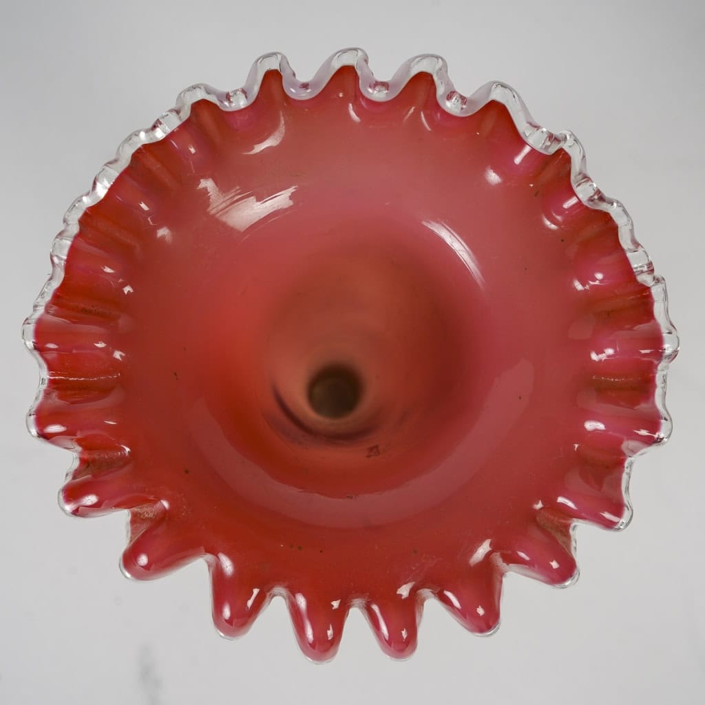 Une Paire De vases de forme Cornets En Opaline Fin XIXème Siècle | Biron Une Paire De vases de forme Cornets En Opaline Fin XIXème Siècle