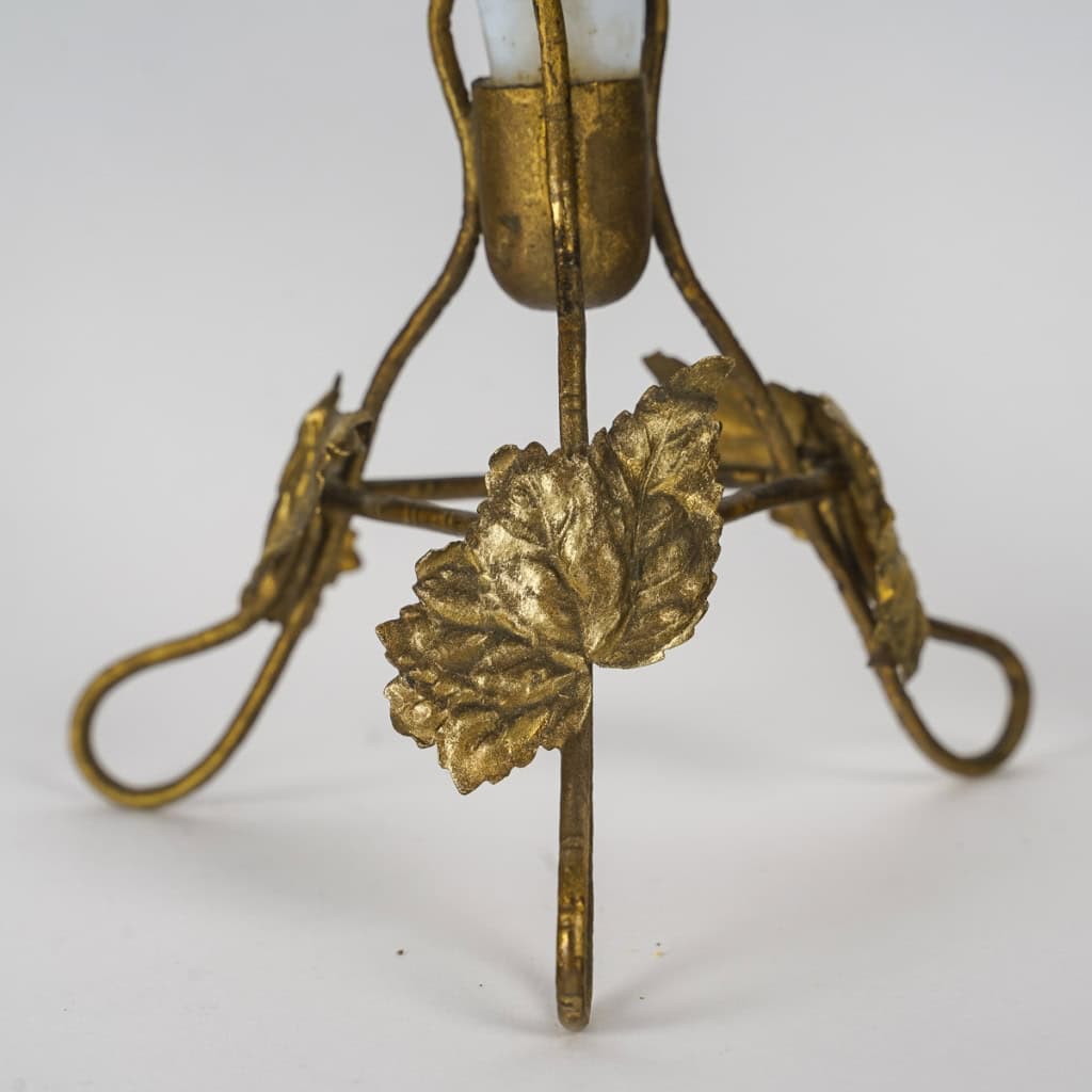Une Paire De vases de forme Cornets En Opaline Fin XIXème Siècle | Biron Une Paire De vases de forme Cornets En Opaline Fin XIXème Siècle