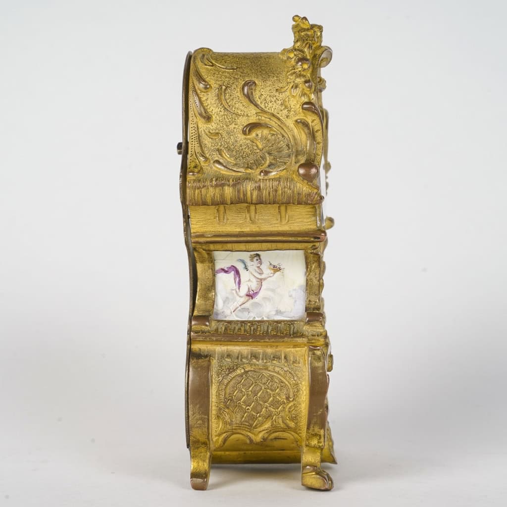 Une Miniature Pendule En émail Fin XIXè Siècle | Biron Une Miniature Pendule En émail Fin XIXè Siècle