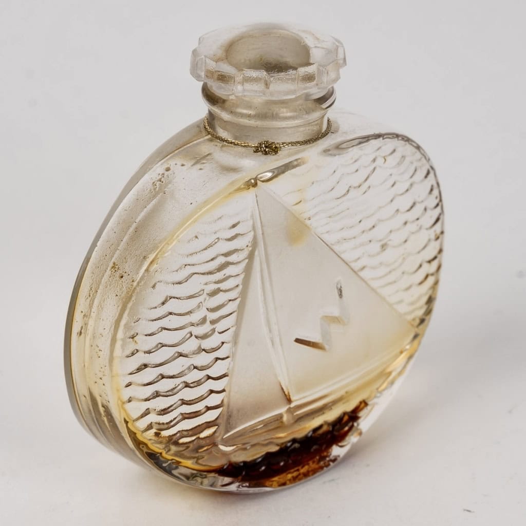 Flacon "En Croisière" verre blanc de René LALIQUE pour Worth