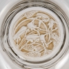 Carafe « Hannetons » verre blanc patiné sépia de René LALIQUE | Biron Carafe "Hannetons" verre blanc patiné sépia de René LALIQUE