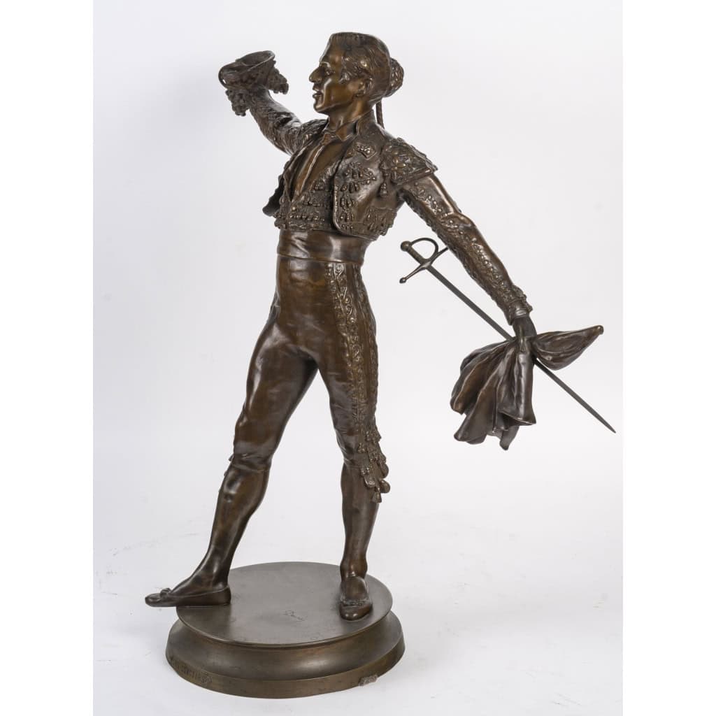 Sculpture en bronze patiné représentant un toréador, début du XXème siècle. | Biron ||||||||||