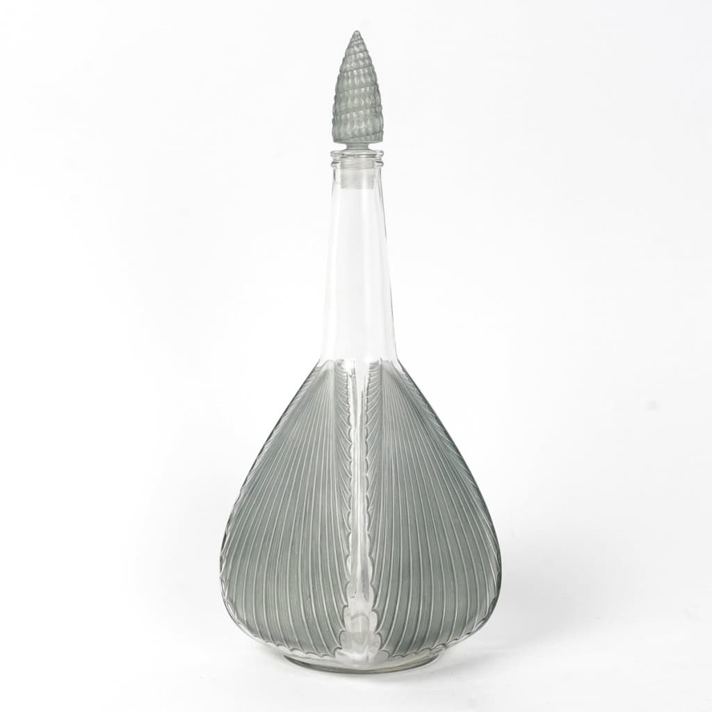 Carafe « Coquilles » verre blanc patiné bleu de René LALIQUE | Biron ||||||||||