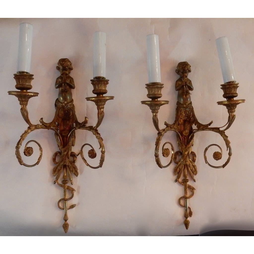 1880′ Paire d’Appliques En Bronze Enfants Jouant Des 2 Trompettes Modèle de Jean HAURE | Biron ||||||||||