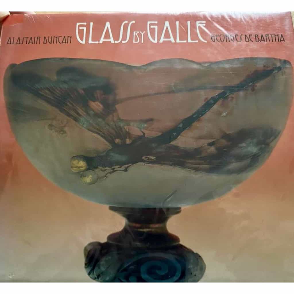 Émile Gallé (1846-1904) Suspension Art Nouveau en verre Soufflé-Moulé circa 1900 | Biron Émile Gallé (1846-1904) Suspension Art Nouveau en verre Soufflé-Moulé circa 1900