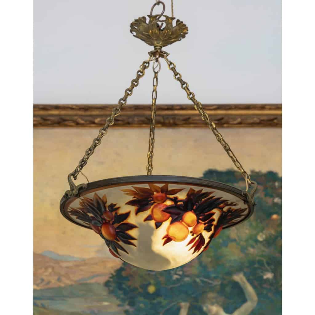 Émile Gallé (1846-1904) Suspension Art Nouveau en verre Soufflé-Moulé circa 1900 | Biron Émile Gallé (1846-1904) Suspension Art Nouveau en verre Soufflé-Moulé circa 1900