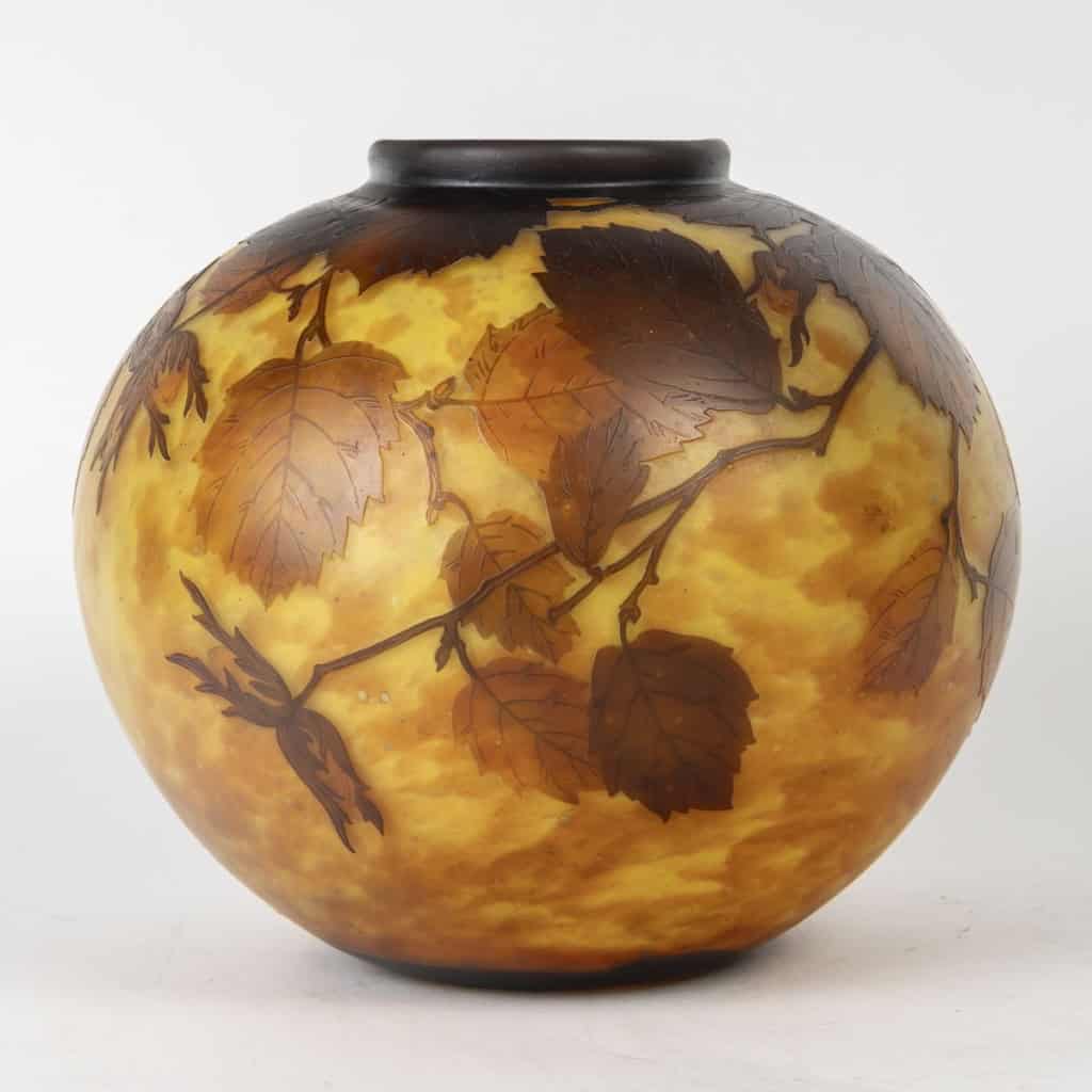 Daum Nancy – Important Vase Boule Aux Noisettes, Pate De Verre Art Nouveau | Biron Daum Nancy - Important Vase Boule Aux Noisettes, Pate De Verre Art Nouveau
