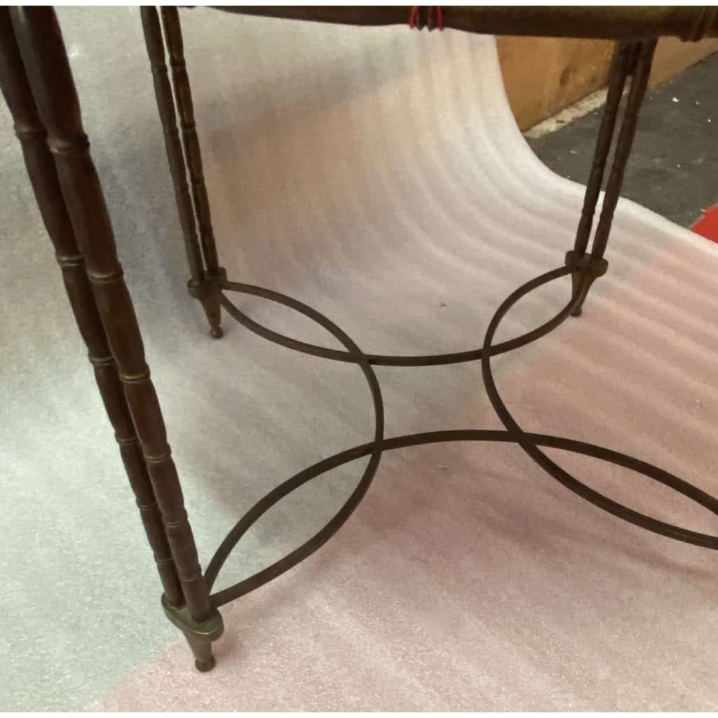 1950/70′ Table Basse Ronde Bronze Décor Palmier, Plateau Laque de Chine Noire Style Maison Baguès