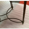 1950/70′ Table Basse Ronde Bronze Décor Palmier, Plateau Laque de Chine Noire Style Maison Baguès