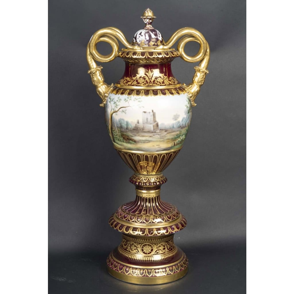 Grand Vase balustre Vienne à décor polychromes | Biron Grand Vase balustre Vienne à décor polychromes