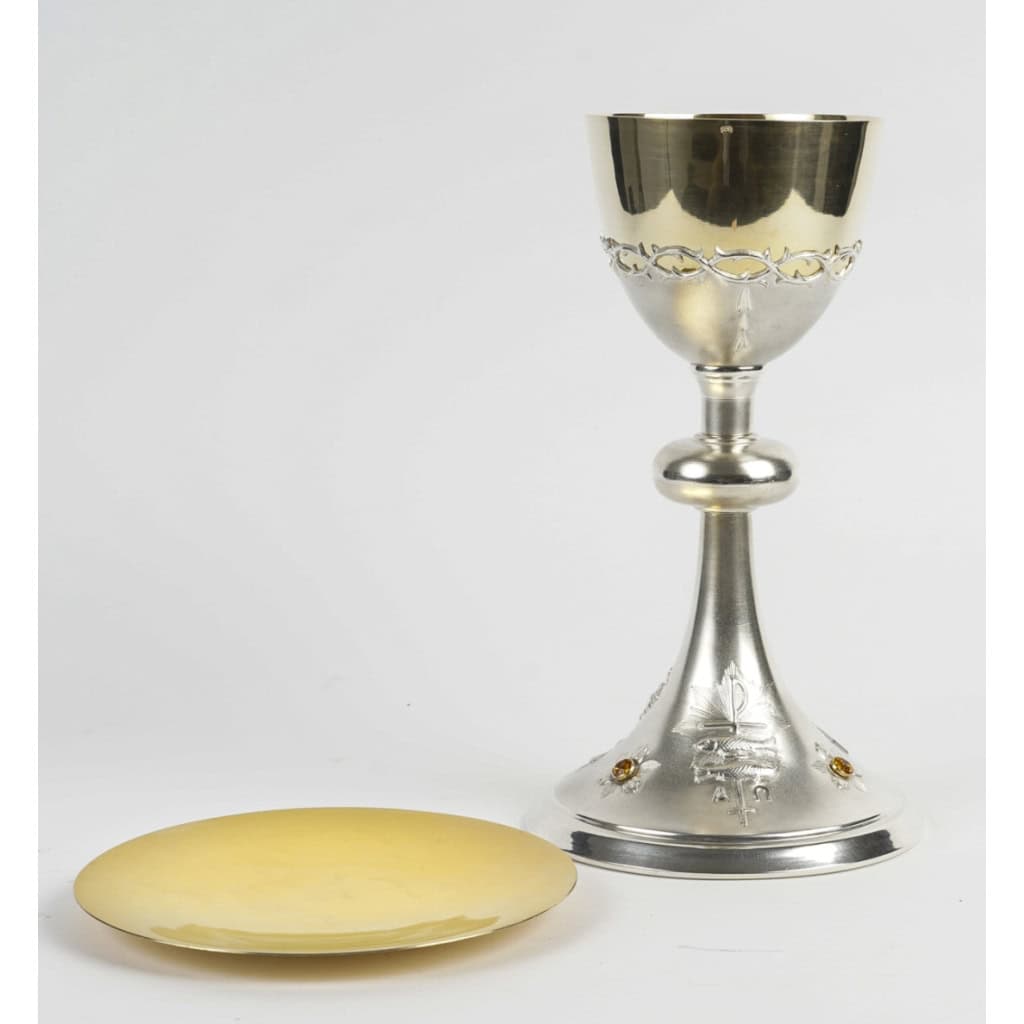 Chalice and its paten. | Biron Chalice and its paten.